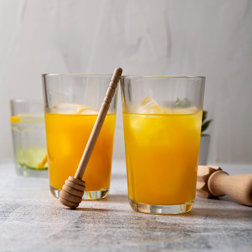 Detox 5 Jugo de pinña y curcuma